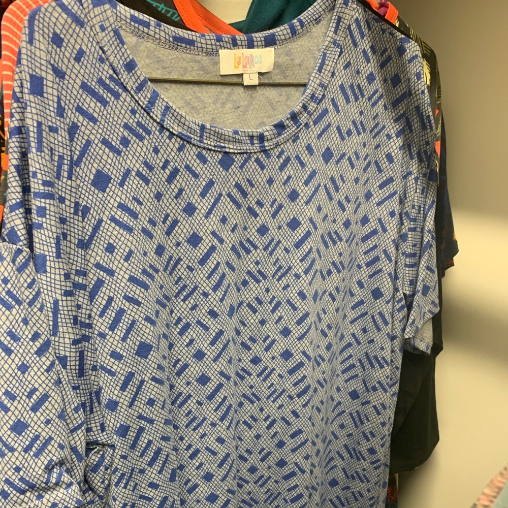 Lularoe - Picture 3 of 8